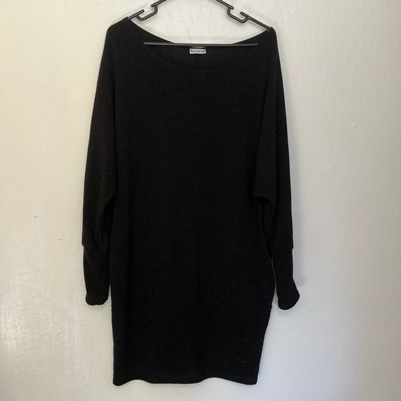 egy california Tops - 2XL sweater dress tunic with dolman sleeves scoop neck black